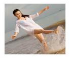 穿越女海边小说